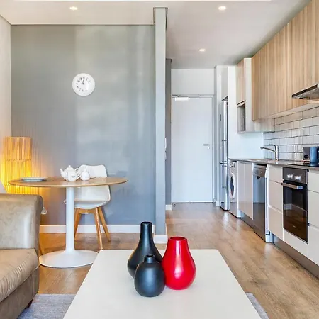 Backup-Powered Trendy City Balcony Apartment Cape Town Exterior photo