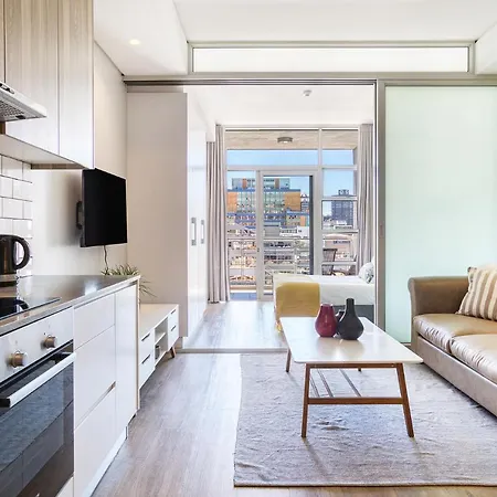 Backup-Powered Trendy City Balcony Apartment Cape Town Exterior photo